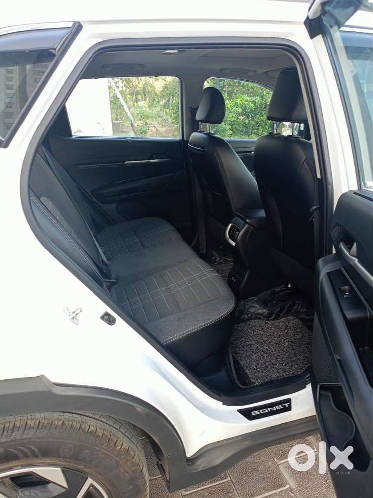 One Year Old White Kia Sonet In Excellent Condition For Sell