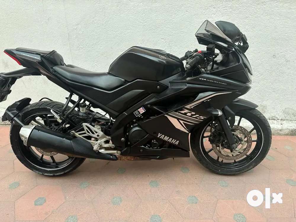 R15 v3 deals dark knight