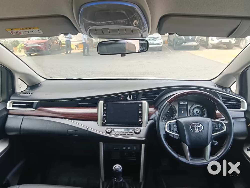 Toyota Innova Crysta [2020-ongoing] 2.4 Zx 7 Str, 2022, Diesel