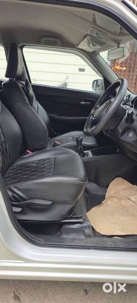 Maruti Suzuki Swift Vxi + Manual, 2020, Petrol