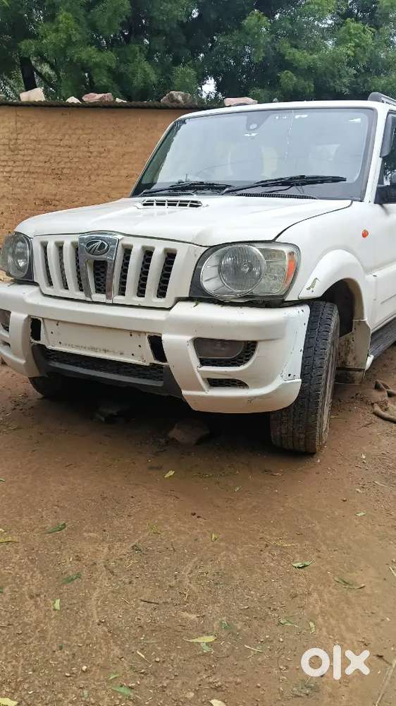 Mahindra Scorpio At 2013