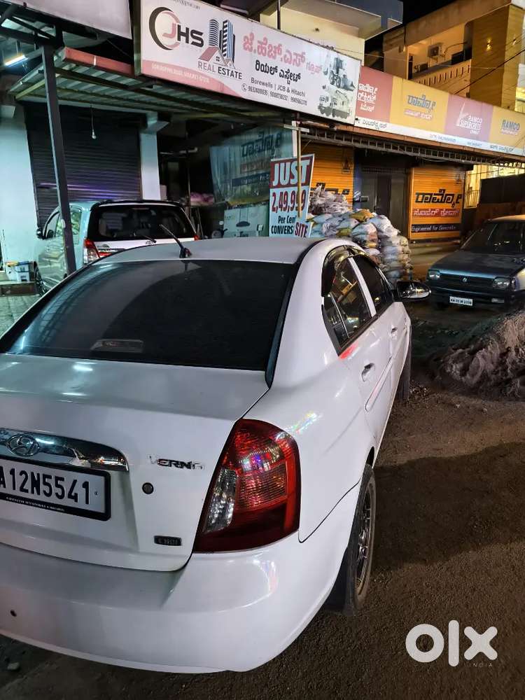 Hyundai Verna 2008 Diesel 180000 Km Driven