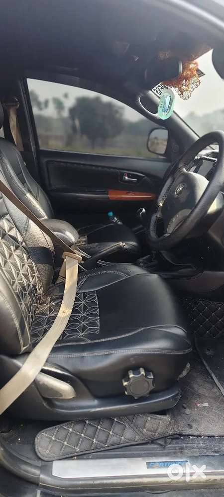 Toyota Fortuner 2010 Diesel 127000 Km Driven