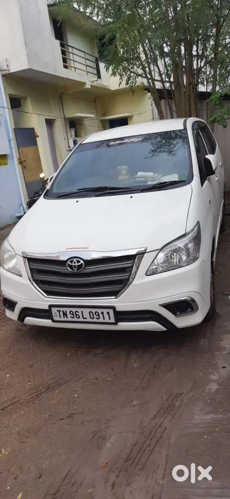 Toyota Innova 2014