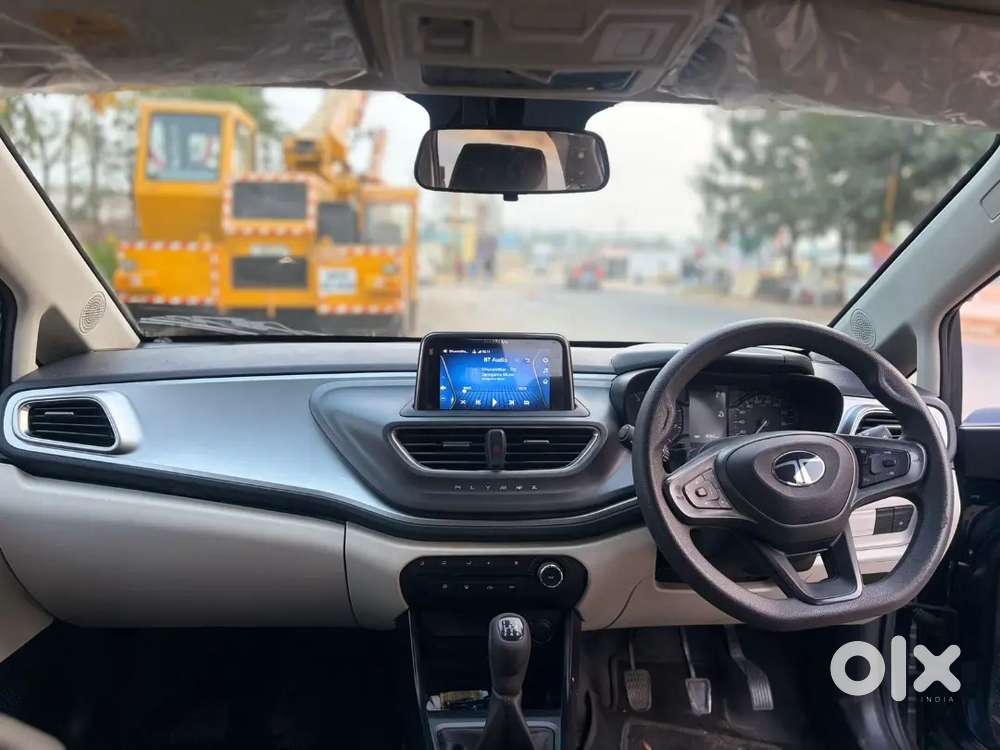 Tata Altroz 2024 Petrol Well Maintained