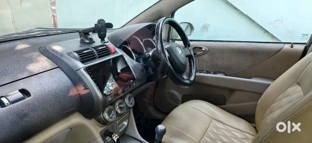 Honda City Zx Vtec Plus Top End Model 
Fc Laps Insurance Laps 2 Owner