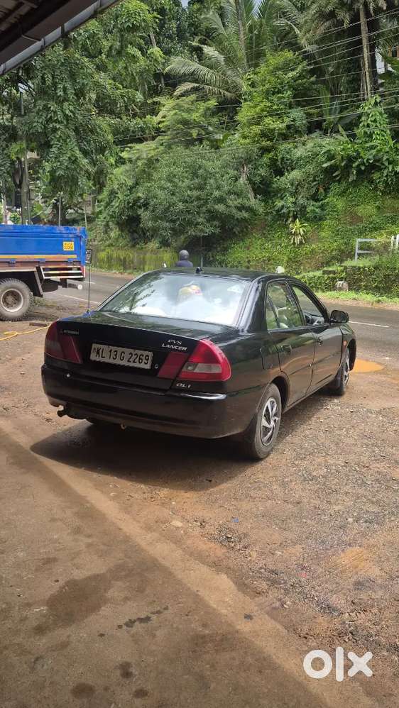 Mitsubishi Lancer 1.5 Gli 2001 Petrol