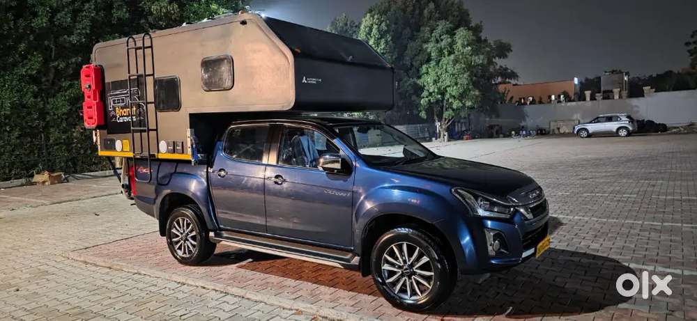 Isuzu V-cross 2025 Diesel 9707 Km Driven