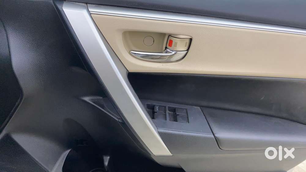 Toyota Corolla Altis 2013-2017 Vl At, 2016, Petrol