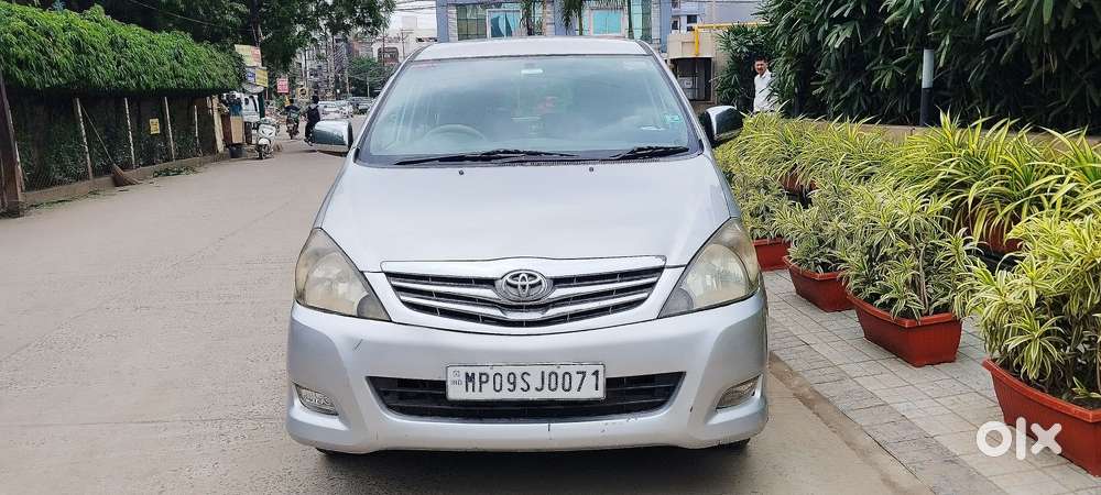 Toyota Innova 2.5 V 7 Str, 2012, Diesel