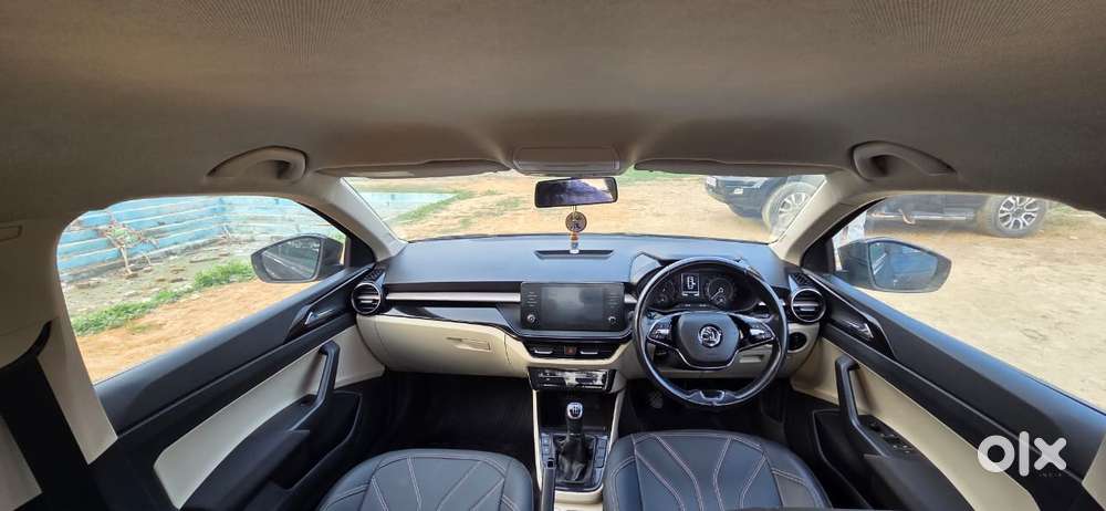 Skoda Slavia Ambition 1.0l Tsi Mt, 2022, Petrol