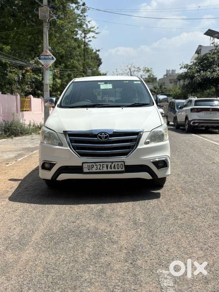 Toyota Innova 2.5 Vx 8 Str Bs-iii, 2014, Diesel
