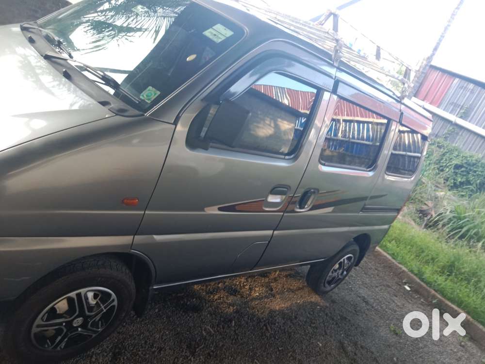 Maruti Suzuki Eeco 7 Seater Standard, 2017, Petrol