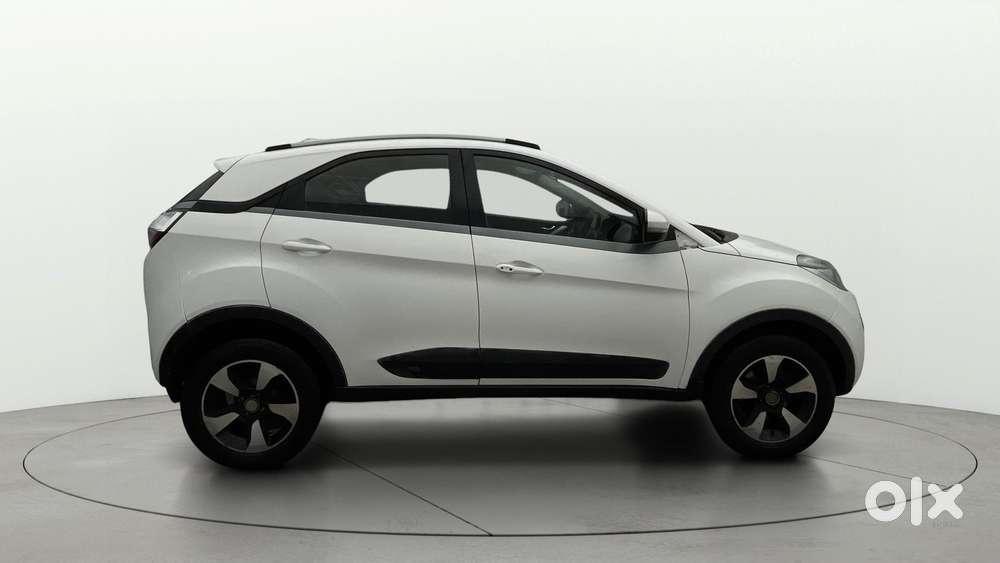 Tata Nexon 1.2 Revotron Xz Plus, 2017, Petrol