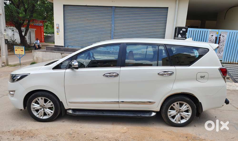 Toyota Innova Crysta 2.8z Automatic, 2018, Diesel