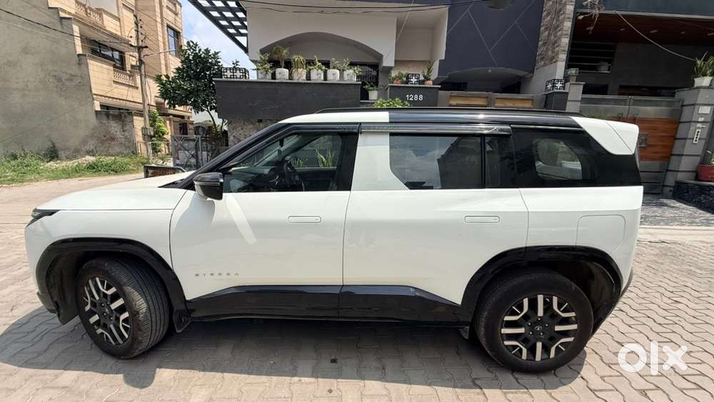Tata Sierra Petrol Automatic 2026