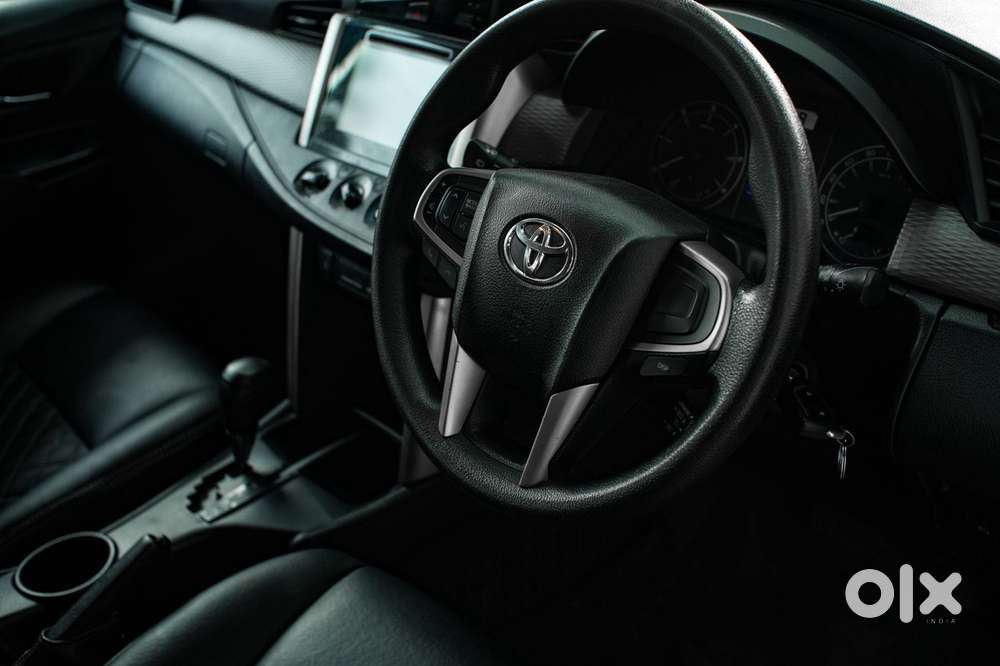 Toyota Innova Crysta