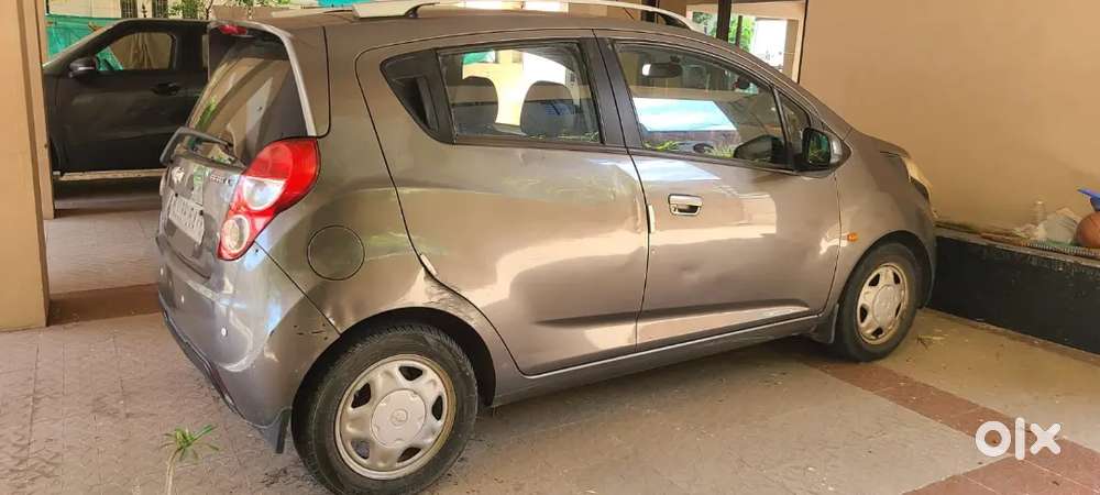 Chevrolet Beat Petrol 2015
