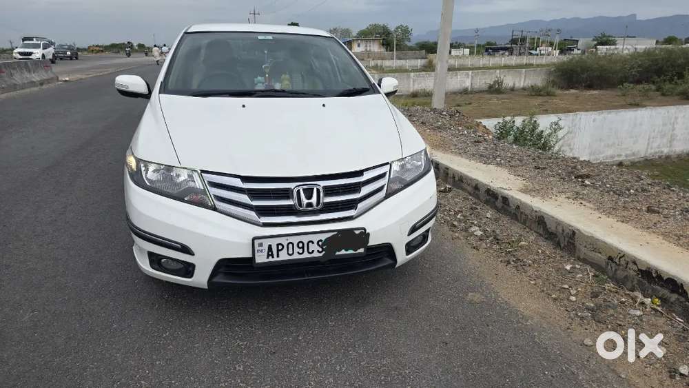 Honda City Petrol 2013 Variant