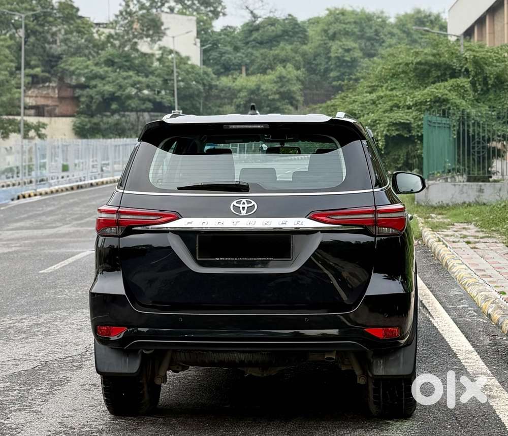 Toyota Fortuner [2021-ongoing] 2.7 2wd Petrol At, 2024, Petrol