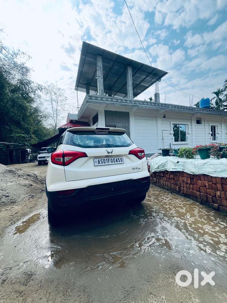 Mahindra Xuv300 Turbosport 2023 Petrol Well Maintained
