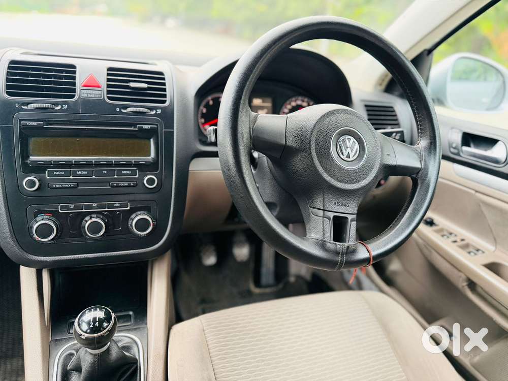Volkswagen Jetta, 2010