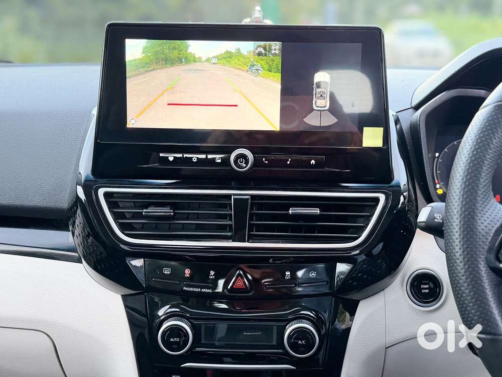 Mahindra Xuv 3xo Ax5 1.5 Diesel Autoshift Plus, 2025, Diesel