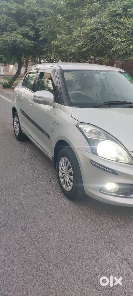 Maruti Suzuki Swift Dzire Vxi(o) Mt, 2016, Cng & Hybrids