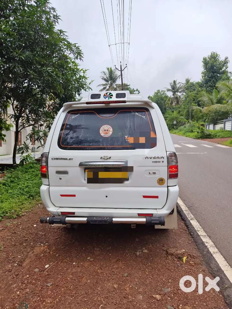 Chevrolet Tavera Neo 2014