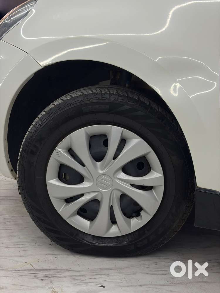 Maruti Suzuki Swift Vvt Vxi, 2022, Petrol