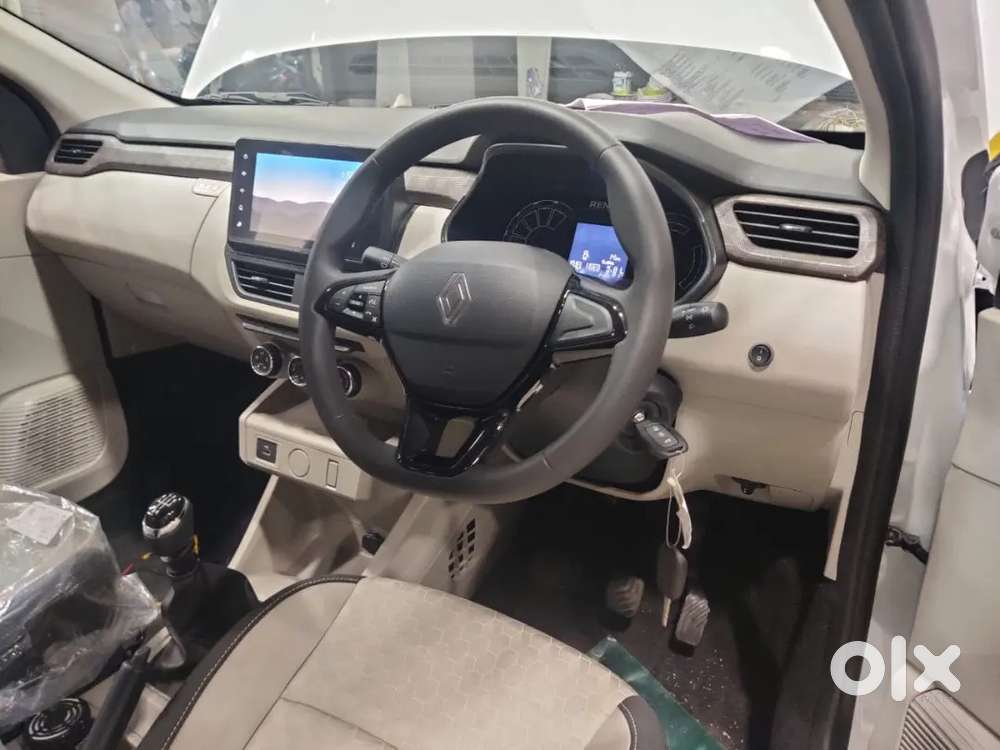 Renault Triber Manual Petrol 2025 Life Time Tax Paid,after Market 6000