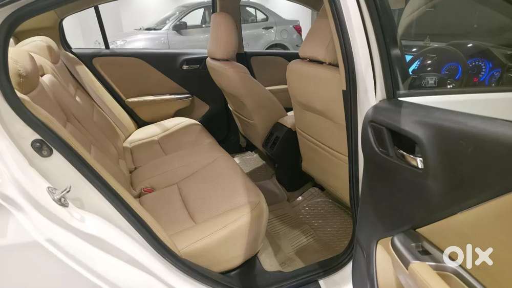 Honda City 1.5 V 4th Gen I-vtec Mt, 2015, Petrol