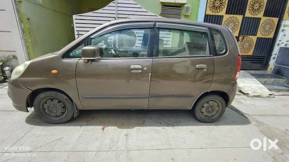 Maruti Suzuki Zen Estilo 2009
