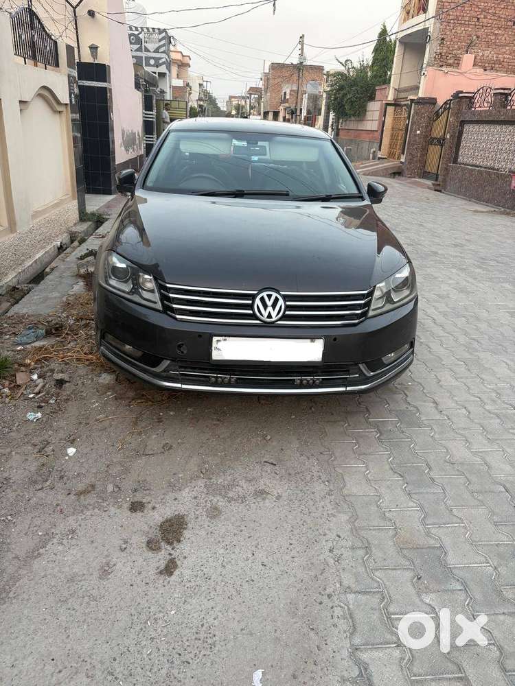 Volkswagen Passat 2012 Diesel 92000 Km Driven