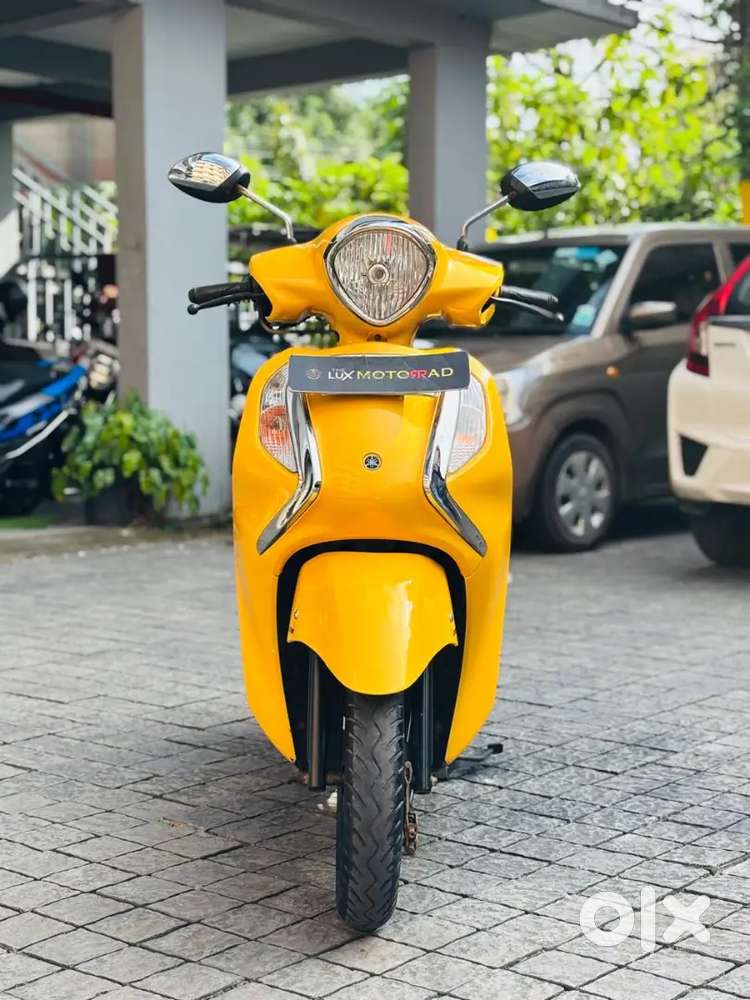 2022 Fascino hybrid yellow colour Scooters 1817792789