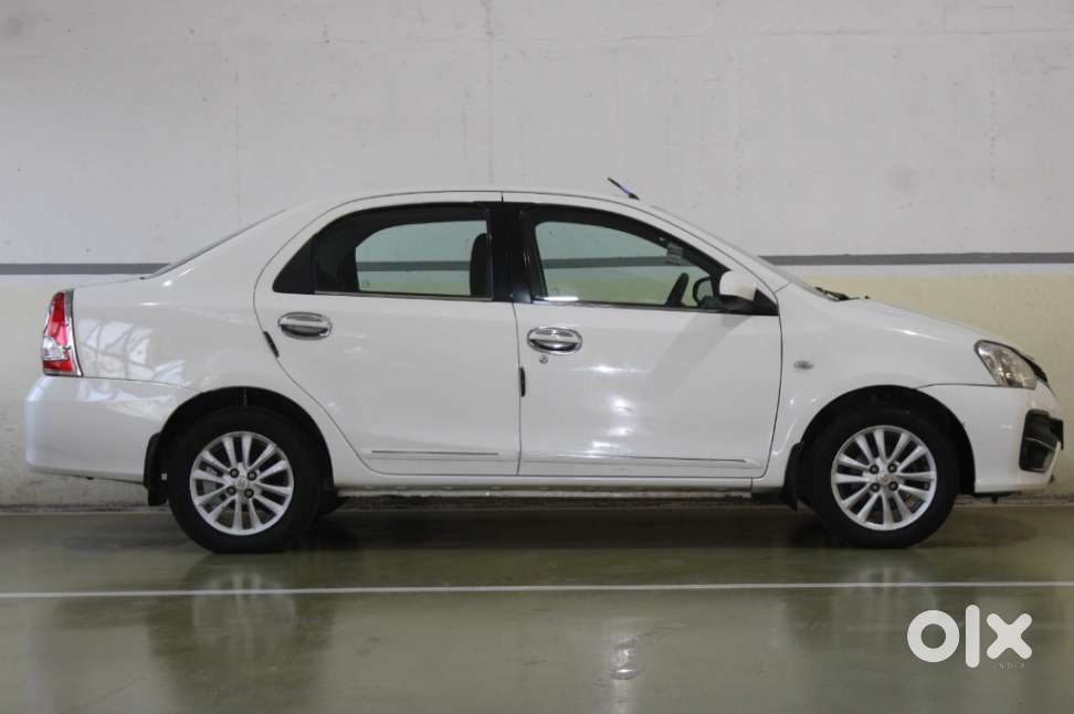 Toyota Etios 2010-2012 G, 2011, Petrol