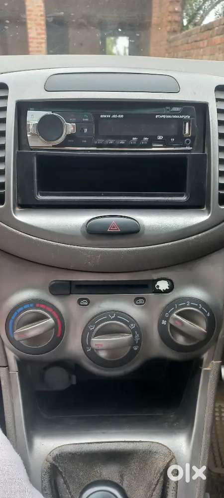 Hyundai I10 2012 Cng & Hybrids 64000 Km Driven