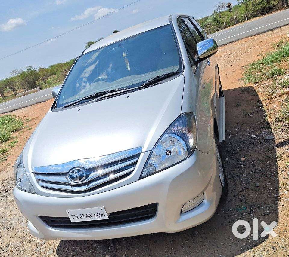 Toyota Innova 2.5 Vx 8 Str, 2010, Diesel