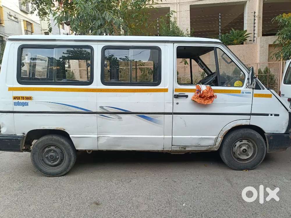 Tata Winger 2013 Diesel 125000 Km Driven