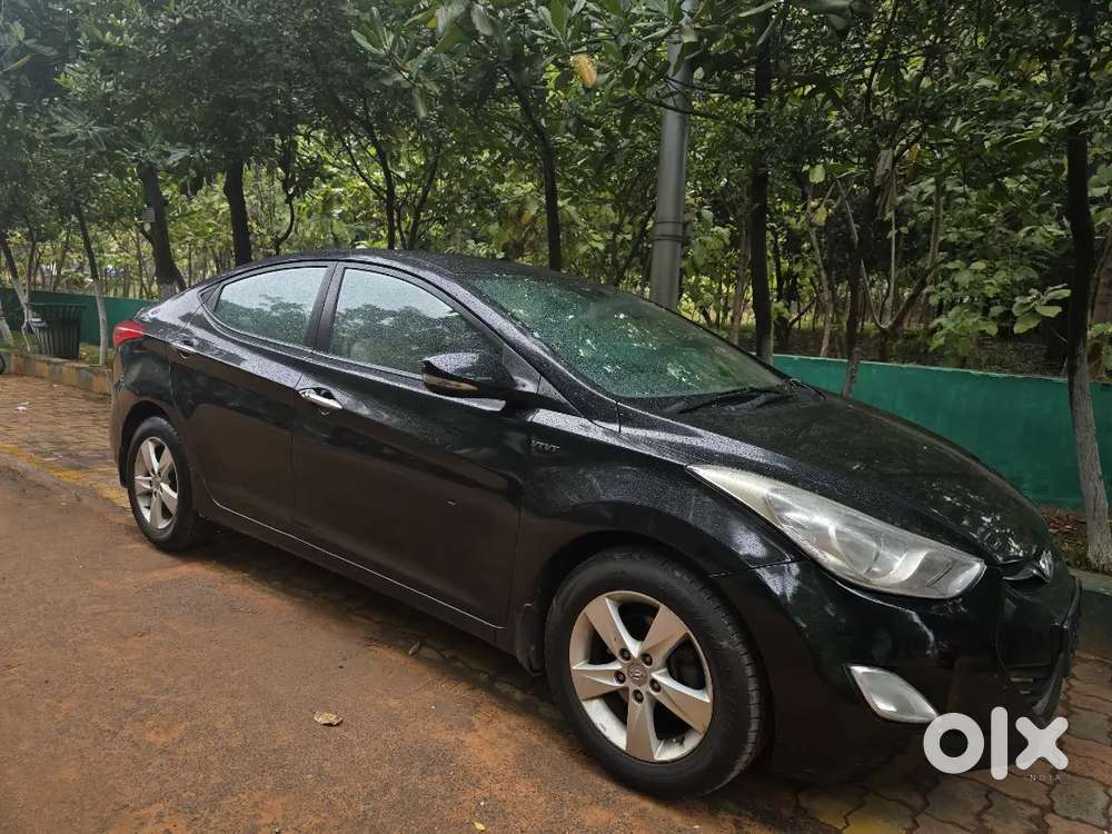 Hyundai Elantra 2013 Petrol Well Maintained