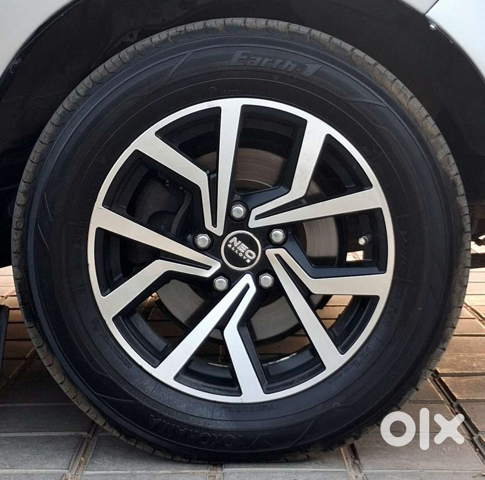 Toyota Innova Crysta 2.4 G Mt 8s, 2017, Diesel
