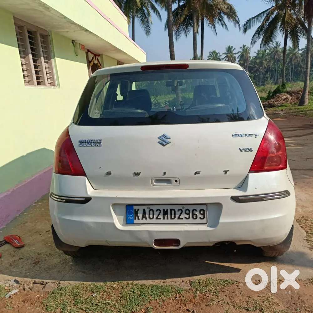Maruti Suzuki Swift 2009 Diesel 135000 Km Driven