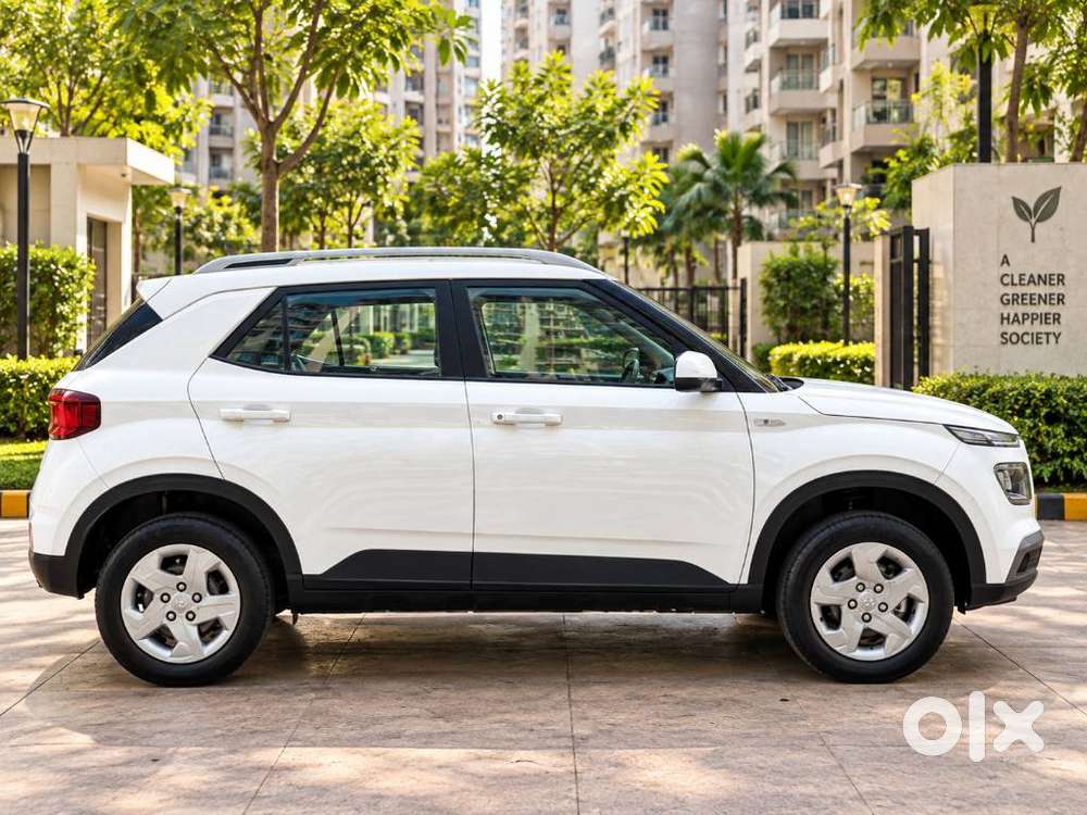 Hyundai Venue, 2022, Petrol