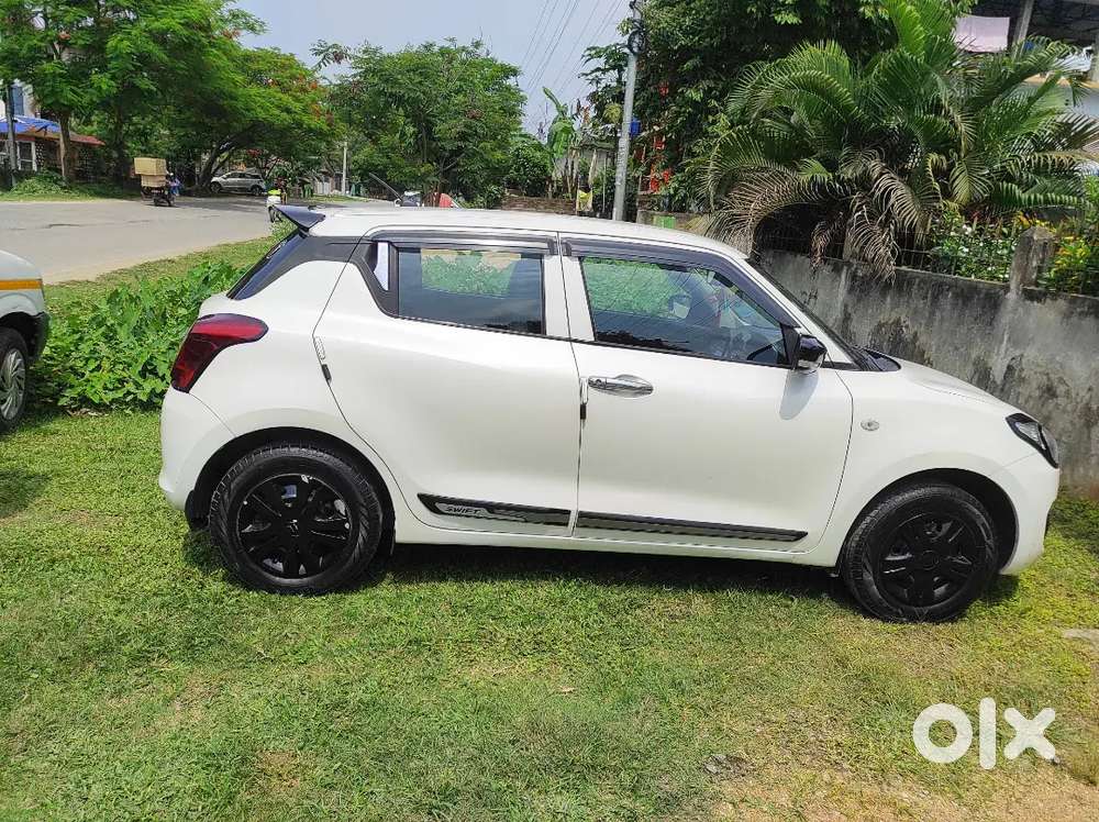 Maruti Suzuki Swift 2021 Petrol 60000 Km Driven