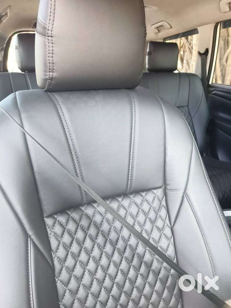 I Innova Crysta 2019 Model G Variant