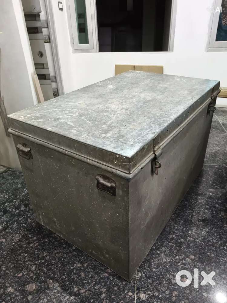Large Size Galvanized Iron (GI) Storage Trunk &ndash; Heavy-Duty Metal Box
