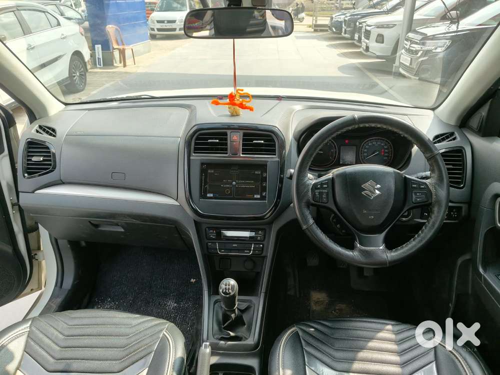 Maruti Suzuki Brezza Zdi Plus, 2017, Petrol