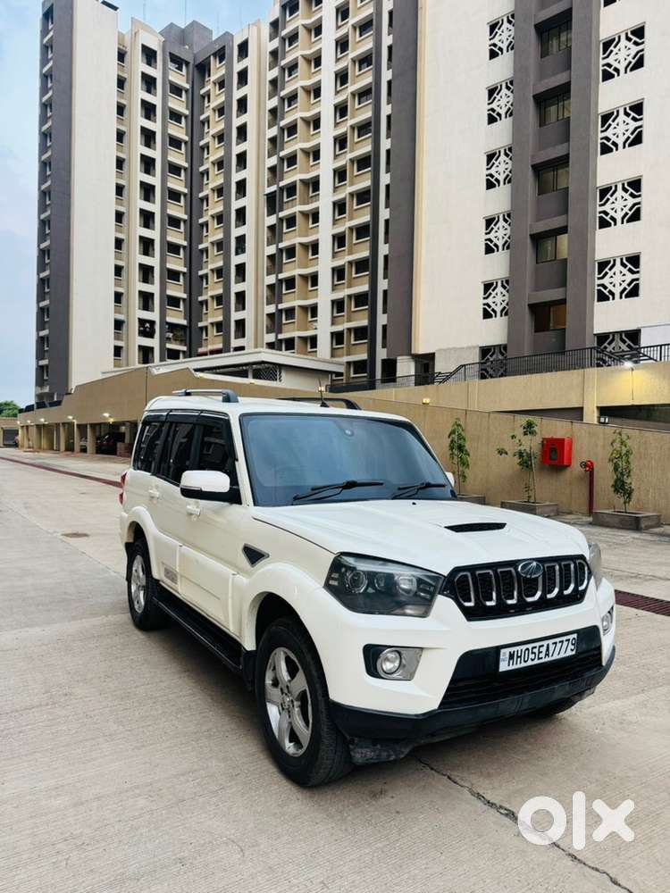 Mahindra Scorpio S11