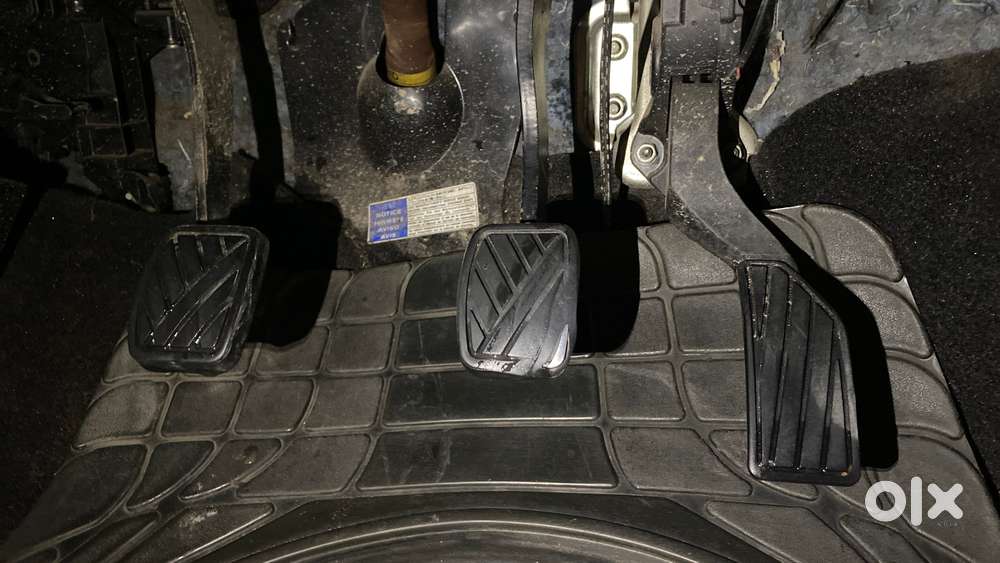 Maruti Suzuki Swift Zxi, 2015, Petrol