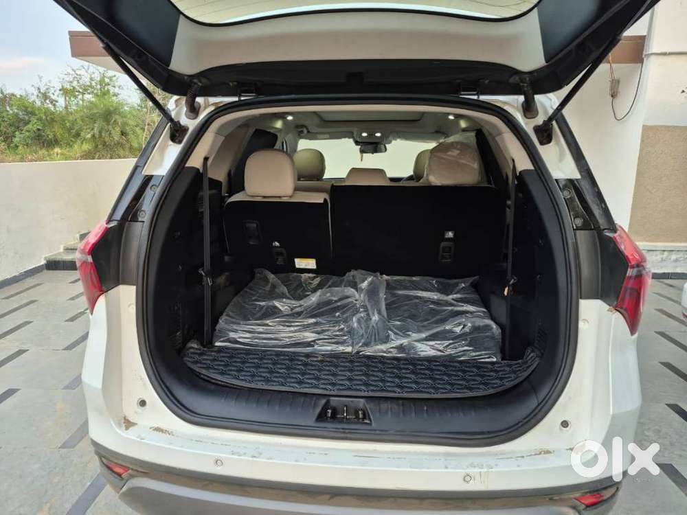 Mahindra Xuv700 2025 Diesel 10000 Km Driven